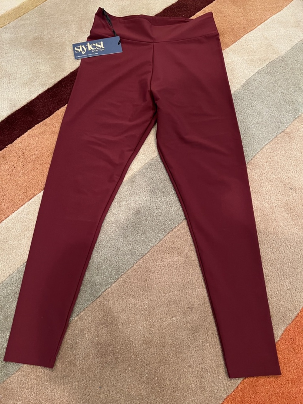 Stylest Women’s High-Waist Leggings in Burgundy